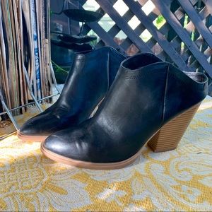 Dolce Vita ankle boots